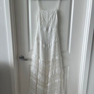 L’ATISTE by Amy White Lace Maxi Dress – Size S